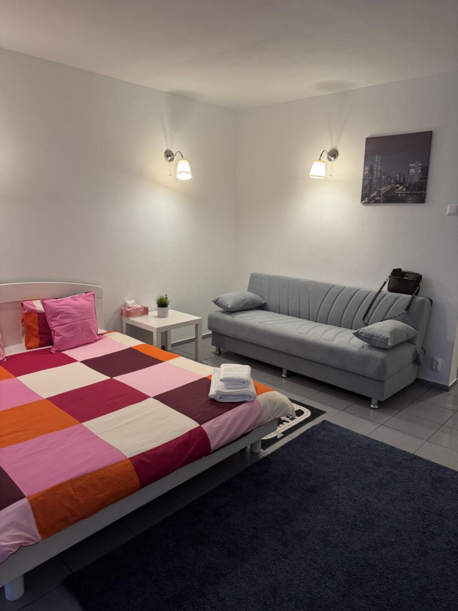 Park Lake Apartment 布加勒斯特 外观 照片